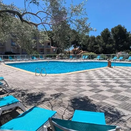 Agreable Climatise, Avec Parking, Piscine Et Vue 바라뤽레벵즈